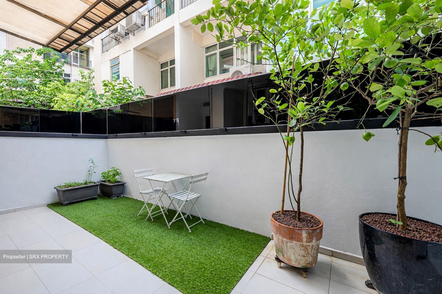 Eastwood Road (D16), Terrace #536904871